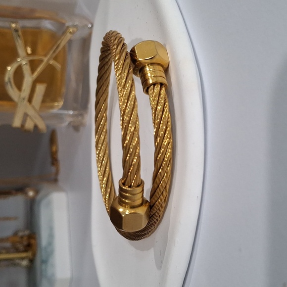 Stainless Steel Twisted Chain Bracelet - Picture 4 of 6